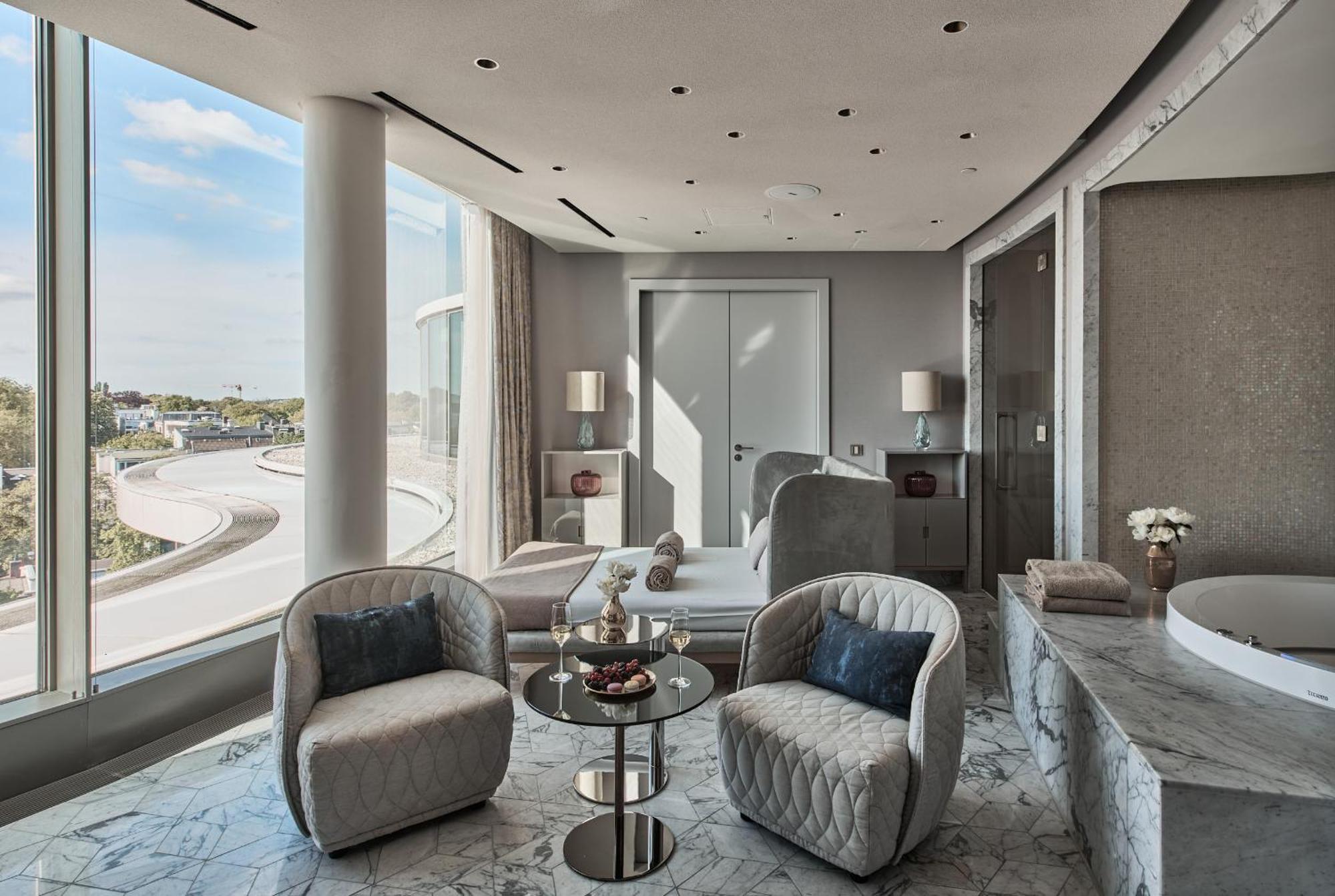 The Fontenay Хамбург Екстериор снимка The Sky Residence